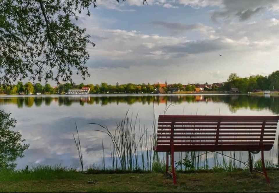 Ferien Direkt Am Wasser Mit Hund Krakow am See Eksteriør billede